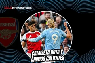 Piero Hincapié encaró a Erling Haaland en un picante cruce durante el Manchester City vs Arsenal. El ecuatoriano no se achicó tras la rotura de la camiseta del noruego.