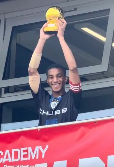 El día que la cantera de Independiente del Valle conquistó Londres ante los ojos del Arsenal 23 El día que la cantera de Independiente del Valle conquistó Londres ante los ojos del Arsenal