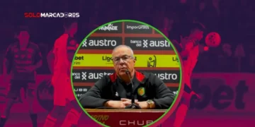 La pizarra de Célico superó a Liga, pero el fútbol le negó el premio completo al Cuenca 3 Jorge Célico analizó el empate de Deportivo Cuenca ante Liga de Quito. El DT defendió su sistema táctico 4-2-3-1 y advirtió el desgaste físico.