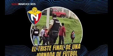Graves incidentes de violencia en El Nacional tras perder ante Gualaceo. Hinchas se enfrentaron con machetes y piedras fuera del estadio.