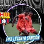 Barcelona SC levanta inhibiciones de FIFA y respira aliviado antes de medir a Deportivo Cuenca 3 Barcelona SC solucionó sus deudas ante FIFA y levantó las inhibiciones. César Farías podrá alinear a los nuevos refuerzos ante Deportivo Cuenca.