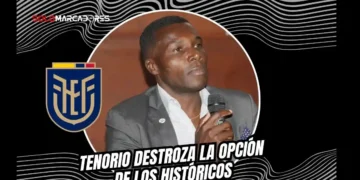 "No se dirige solo con el nombre": El fuerte dardo de Carlos Tenorio sobre el nuevo DT de Ecuador 1 Carlos Tenorio analizó el futuro de la Selección de Ecuador, cuestionó a los referentes como candidatos a DT y criticó el liderazgo en el Mundial.