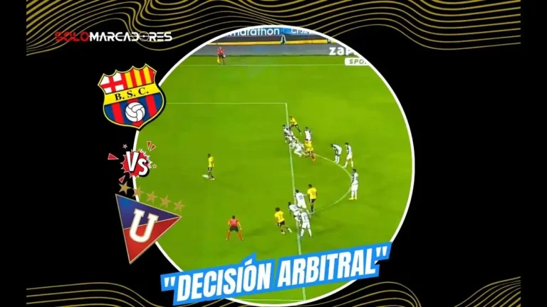 Controversia por la regla arbitral por la cual no se repitió el penal de Jhony Quiñonez en el partido entre Barcelona Sporting Club y Liga de Quito.