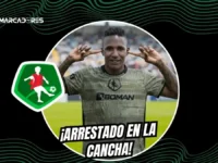 El insólito motivo por el que un jugador de Mushuc Runa terminó esposado en pleno calentamiento 5 José Hernández, jugador de Mushuc Runa, fue detenido por la Policía por pensiones alimenticias en pleno calentamiento en el Atahualpa.