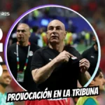 Hinchas exhiben bandera de Israel ante el DT de Egipto tras la clasificación de Argentina 3 Hinchas mostraron una bandera de Israel al DT de Egipto, Hossam Hassan, quien reacciono con molestia tras la clasificacion de Argentina.