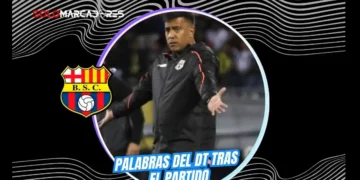 La noche de tensión de César Farías: del cruce con la cámara a la autocrítica por la racha de Barcelona 1 César Farías encaró a un camarógrafo y analizó el flojo rendimiento de Barcelona ante Leones. Revisa sus declaraciones tras el empate.