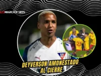 El polémico gesto de Deyverson en el cierre ante Aucas 7 Deyverson encendió el cierre del partido de Liga de Quito ante Aucas con gestos en el 92'. Liga ganó 0-1 en un final tenso con reclamos y amarilla.