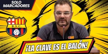 Pablo Trobbiani descifra a Aucas: ¿Quién se quedará con el balón en el Sur? 4 Pablo Trobbiani revela la estrategia de Barcelona SC para vencer a Aucas en la Liga Ecuabet. Conoce el análisis táctico y la clave del partido en Quito.