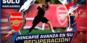 Piero Hincapié sigue su recuperación en el Arsenal y podría volver a la convocatoria ante Leeds este sábado, según The Standard.