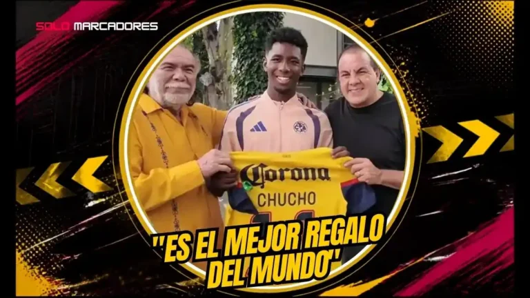 Roger Benítez recibió la última camiseta del América que usó su padre Christian Chucho Benítez en la final de 2013.